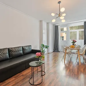 Apartment 33 I Mitte, Berlin